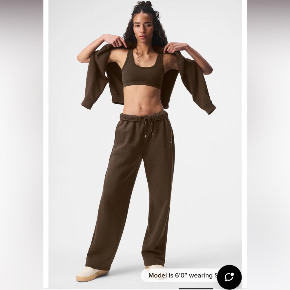 ALO YOGA Accolade Straight Leg Sweatpant